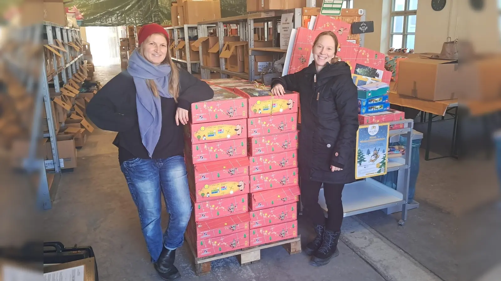 Dank großzügiger Spenden, kamen knapp 15.000 Päckchen zusammen. (Foto: Flüchtlingshilfe Erding)