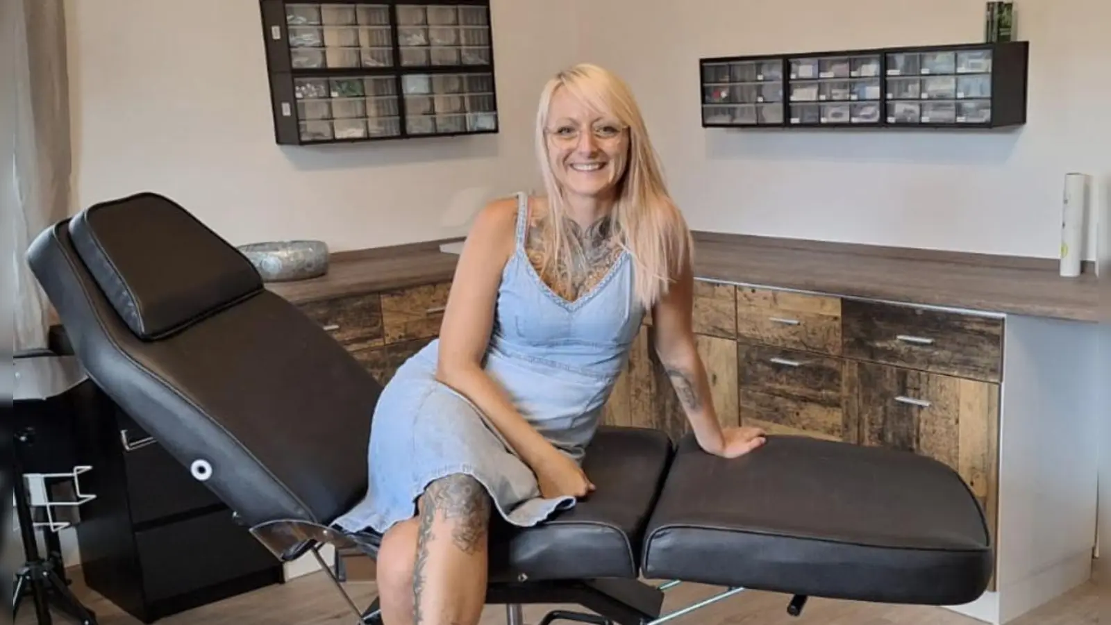 Tätowiererin Tereza Mrugalla nimmt an der Aktion TwinWin, wir besiegen Blutkrebs teil. (Foto: Tereza)