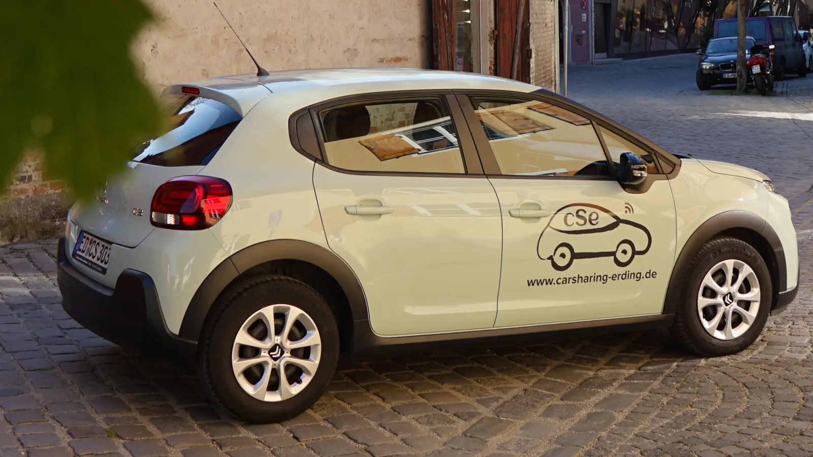 Für Neuanmeldungen bietet der Carsharing Erding e.V. derzeit Vergünstigungen. (Foto: Carsharing Erding e.V.)