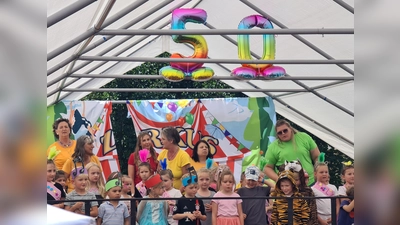 Zum 50. Geburtstags des Kindergartens in Mintraching wurde eine Zirkus-Show auf die Beine gestellt. (Foto: Bosch)