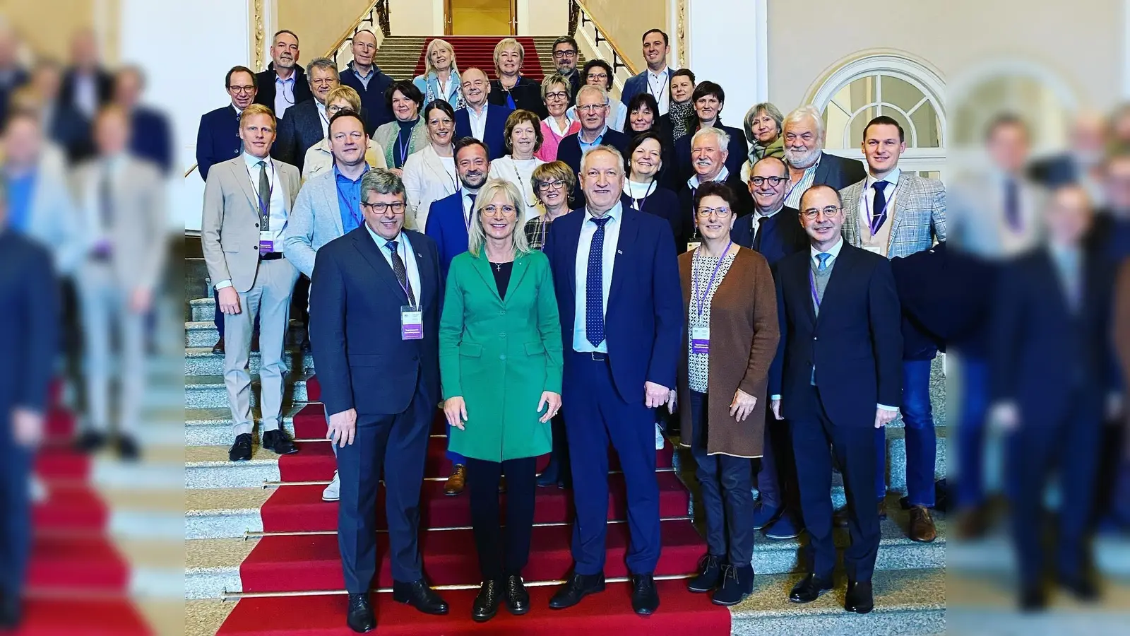 Die Bürgermeisterinnen und Bürgermeister beim Treffen mit Ministerin Ulrike Scharf. (Foto: Gemeindetag)