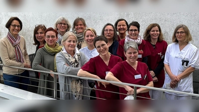 Mitglieder des Teams der Palliativstation mit Oberärztin Dr. Irmgard Frey (re.). (Foto: privat)