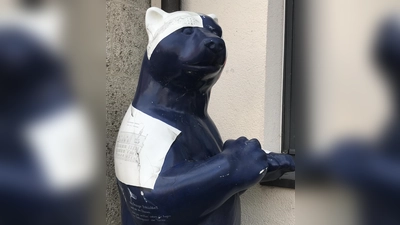 Der allgegenwärtige Freisinger Bär würde sich nach Meinung unserer Leserin auch als Ampelfigur eignen. (Foto: cba)
