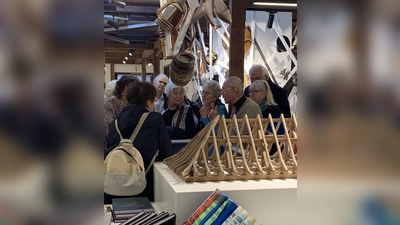 Dank der vielfältigen Exponate gab es viel zu entdecken. (Foto: Histor. Verein Erding)