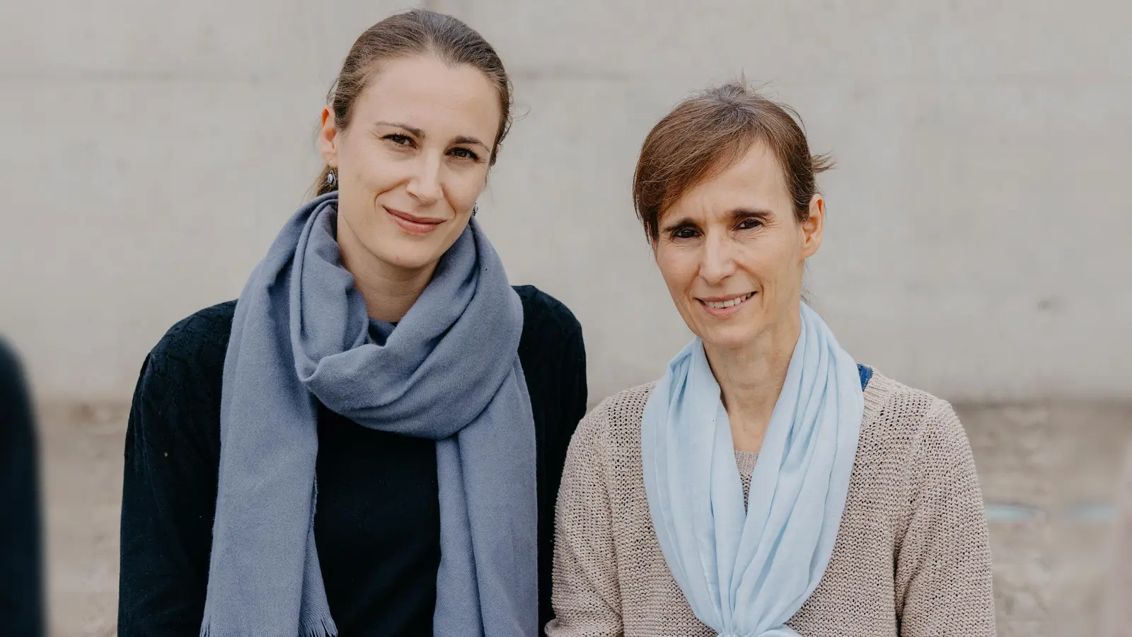 Seit September 2024 leitet Claudia Braun (rechts) wieder zusammen mit Leonie Schwarzenberg die Geschicke des Montessori-Vereins Erding. (Foto: Montessori-Verein Erding)