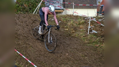 Geradelt wird bei jedem Wetter. Event 3 Rosen Cross startet bald. (Foto: RSV Moosburg)