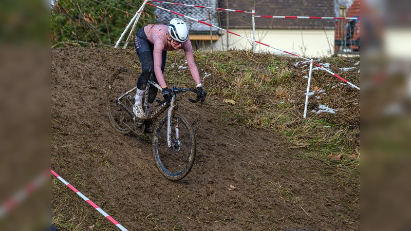 Geradelt wird bei jedem Wetter. Event 3 Rosen Cross startet bald. (Foto: RSV Moosburg)