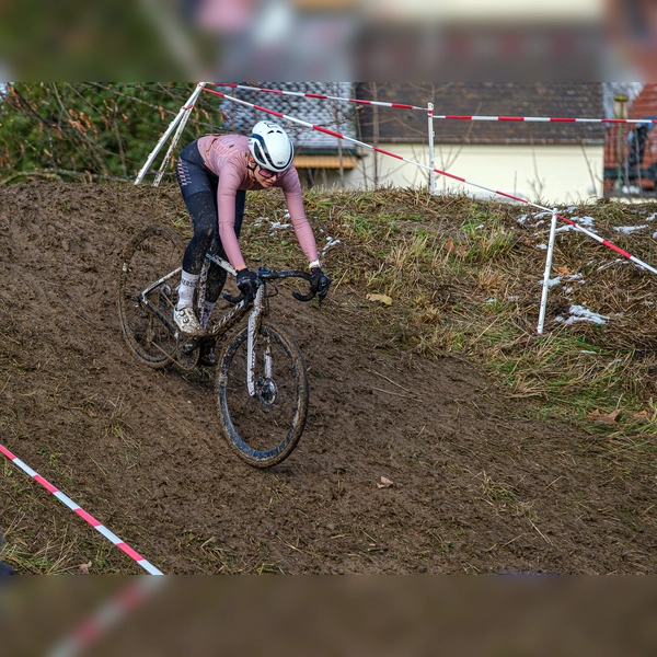 Geradelt wird bei jedem Wetter. Event 3 Rosen Cross startet bald. (Foto: RSV Moosburg)