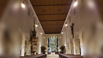 Die neuen Leuchten im Kastulusmünster schonen Umwelt und Geldbeutel. (Foto: M. John)