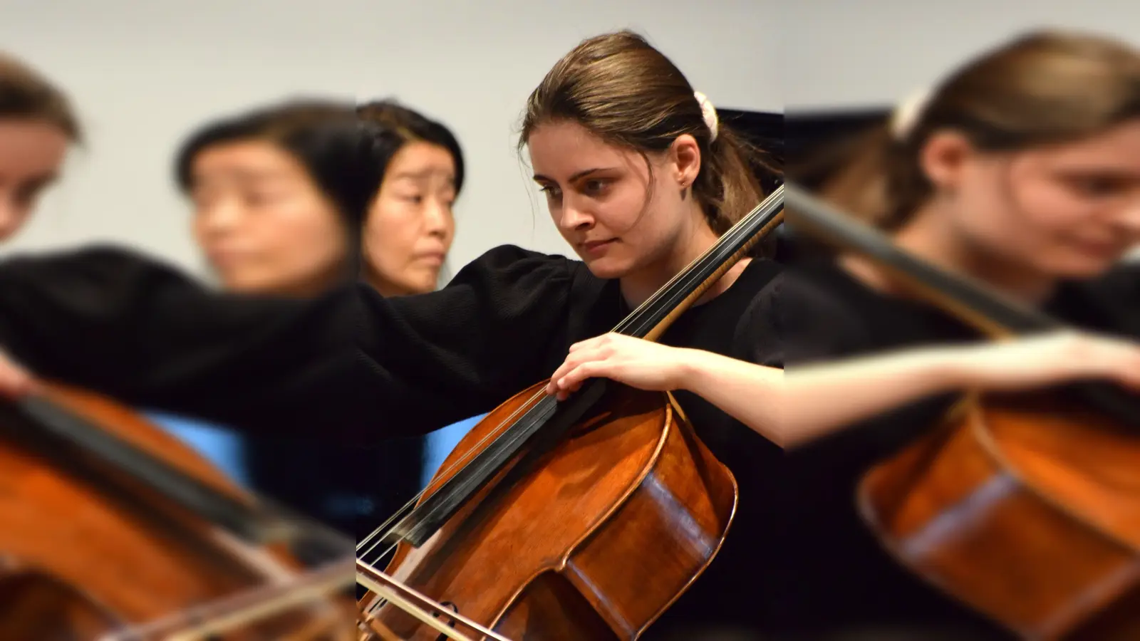 Nachwuchskünstler geben sich im Februar ein Stell-Dich-Ein in Freising, noch werden für sie Gastfamilien für 2 x 3 Tage gesucht. (Foto: Asia-Europe Academy of Music)