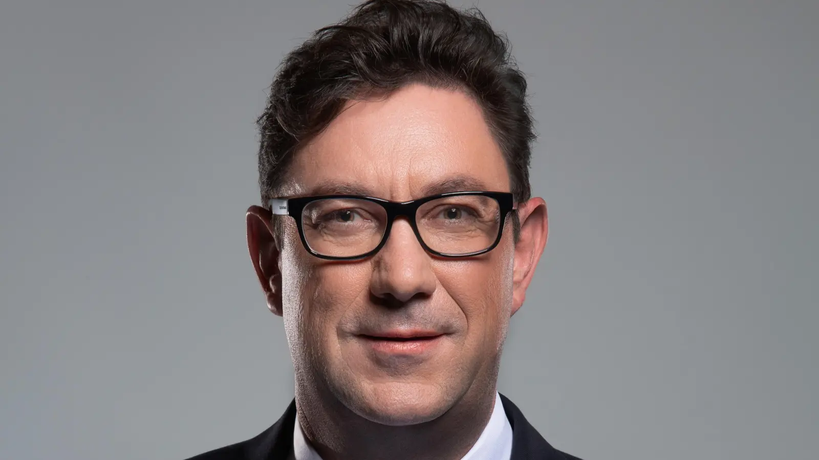 Landrat Martin Bayerstorfer wird nicht müde, an den Impfwillen der Bevölkerung zu appellieren. (Foto: LRA/tm studios visuelle medien Gmbh)