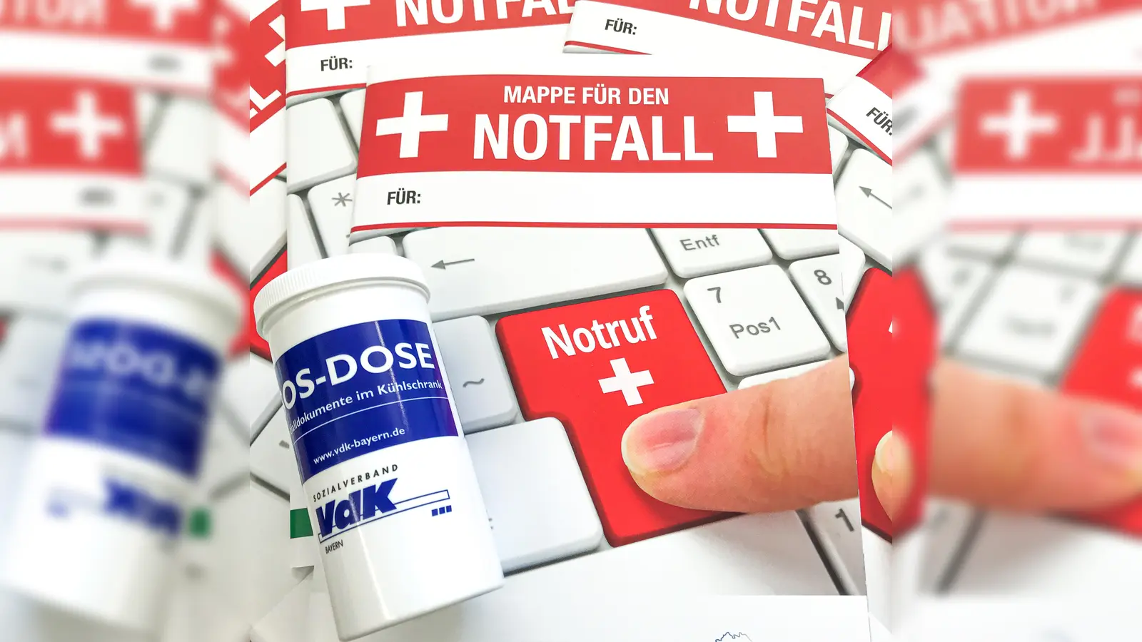 Notfallmappen und Notfalldosen erhält man kostenlos bei den Gemeindeverwaltungen und natürlich auch im Landratsamt in Ebersberg.  (Foto: Landratsamt Ebersberg)
