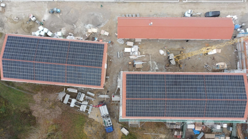 Beteiligungen an der Einrichtung von Solardächern lassen vom günstigen Solarstrom profitieren. (Foto: Emondo GmbH )