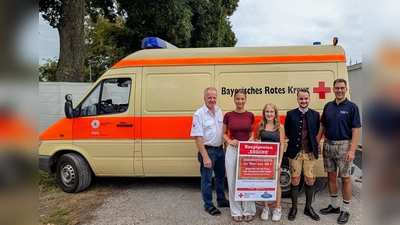 v.l. Raimund Klaus (Glückshafenbeauftragter), Elenia Sagdullaev, Annabelle Zweck, Marcel Urland (LIPP), Andreas Lindner (Kreisgeschäftsführer).<br> (Foto: D. Pfanzelt)