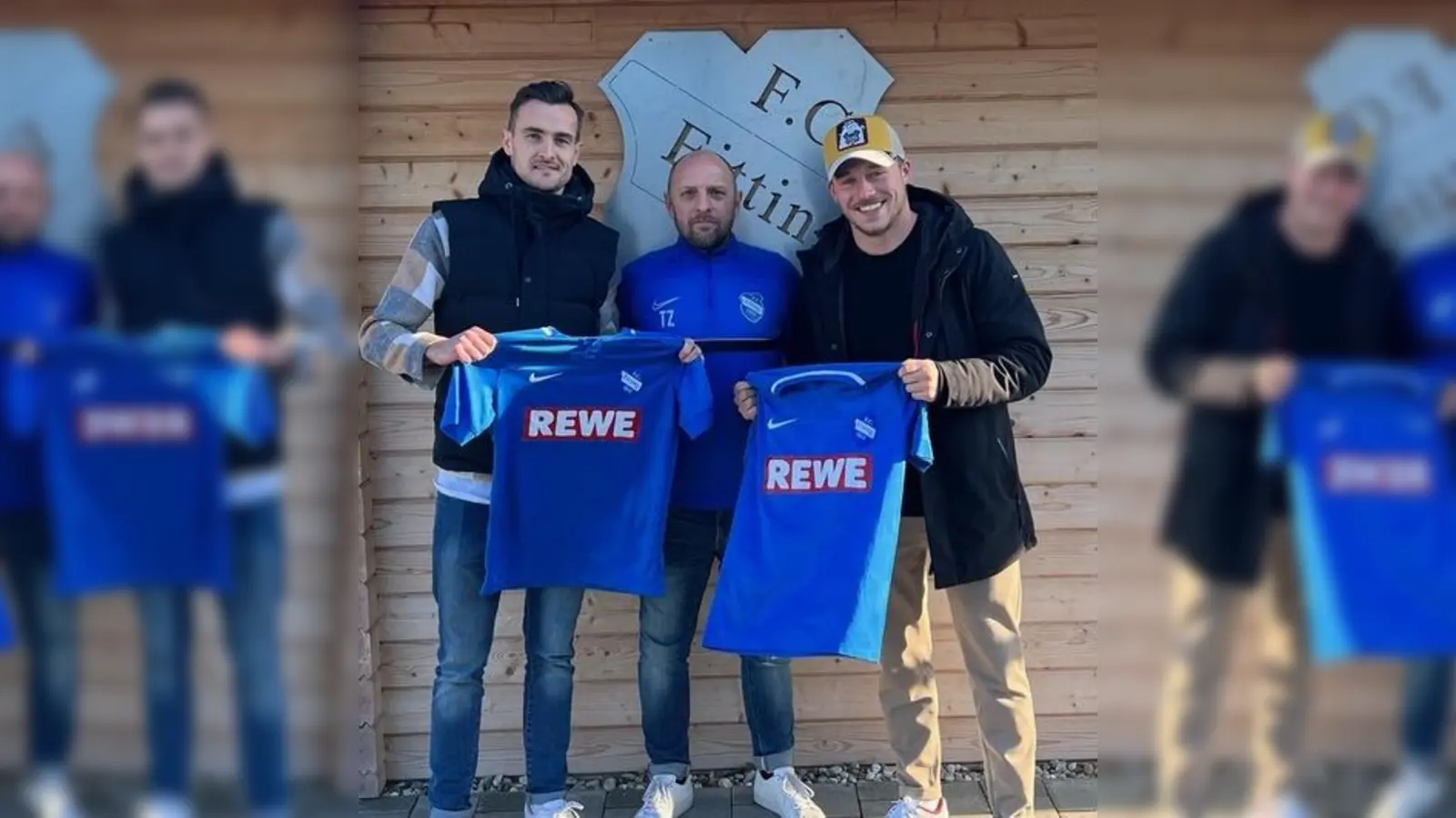 Andreas Kostorz, Thomas Zellermeyr, Michael Schrödl (v. li.) freuen sich auf den gemeinsamen Weg. (Foto: FC Eitting)