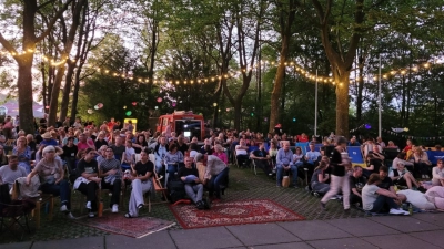 In der Abenddämmerung Kinofeeling pur genießen. (Foto: Michi Kramer)