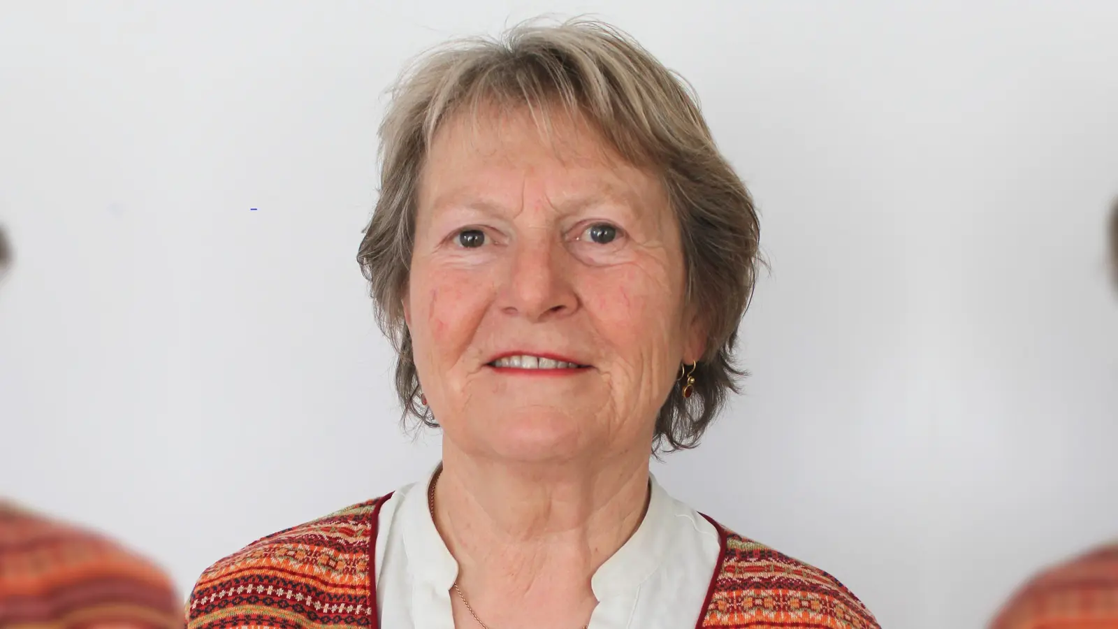 Maria Mayr-Lechner führt seit 30 Jahren routiniert durch viele Veranstaltungen.. Den Auftakt der Volksmusiktage moderiert sie jedoch zum ersten Mal. (Foto: Stadt Erding)