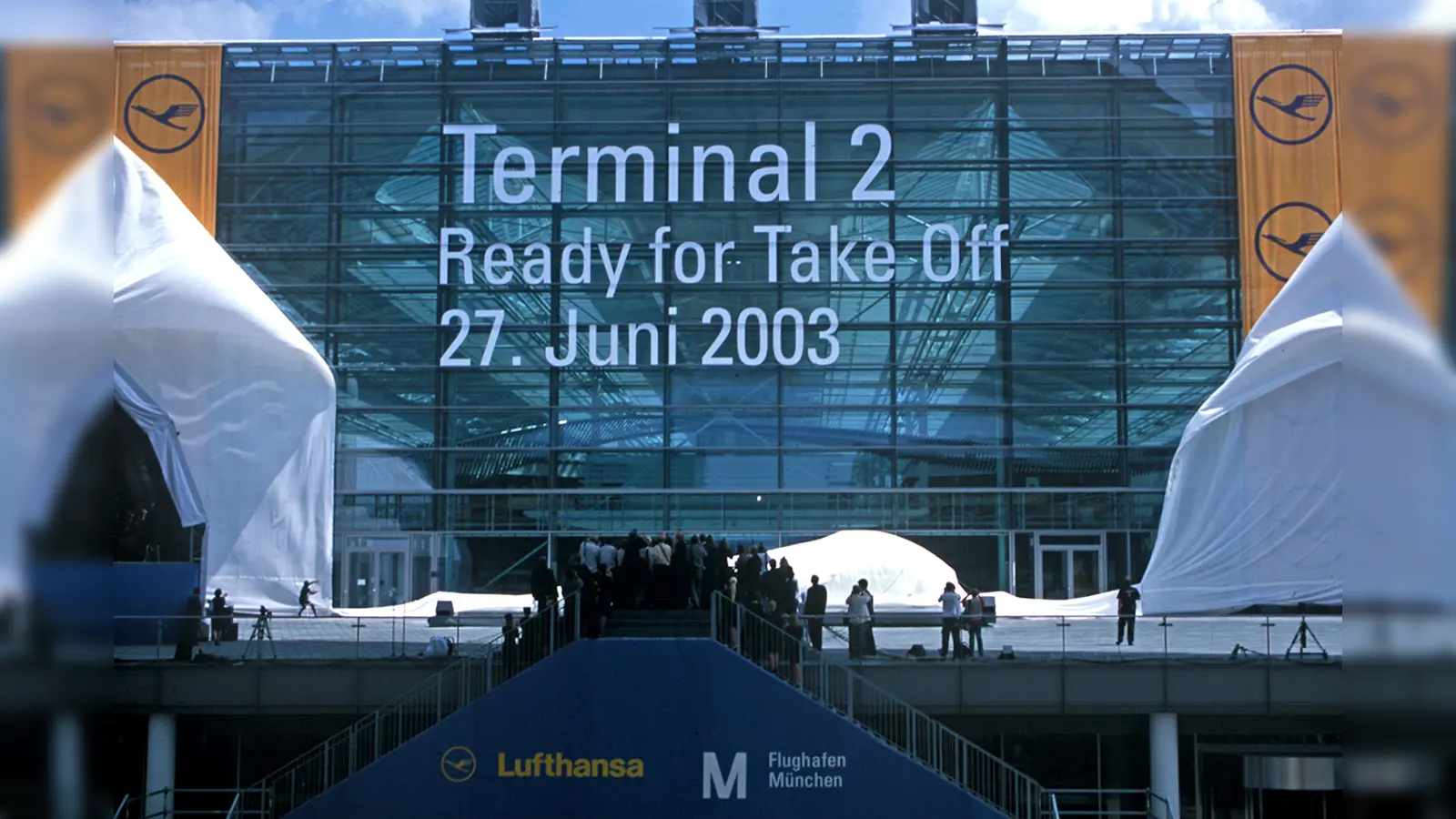 Zeit zu feiern: Der Take off für das Terminal 2 am Münchner Flughafen war vor 20 Jahren. (Foto: FMG/Werner Hennies)