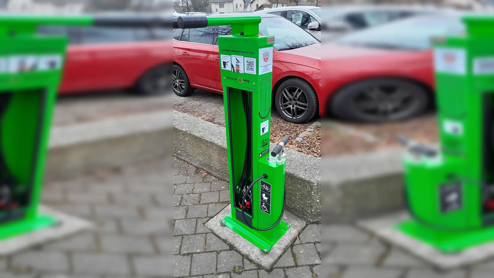 Neue Fahrrad-Service-Station am selben Standort. Viehmarktplatz, am Eck Stadtwaldstr. und Viehmarktstr. (Foto: Stadt Moosburg)