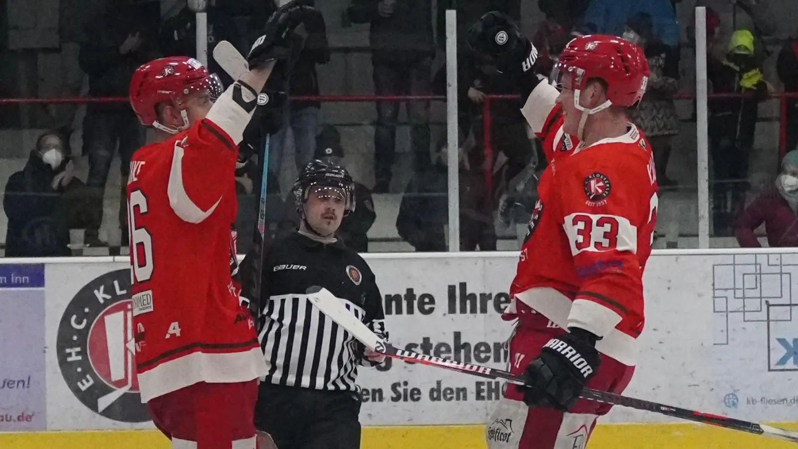 Stürmer Florian Gaschke (links) und Allrounder Felix Kaller (rechts) sind zwei der prägendsten Leistungsträger beim EHC Klostersee.  (Foto: smg/EHC)