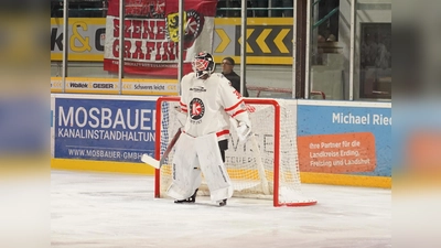 Der Grafinger Torhüter Lukas Steinhauer wird auch in der nächsten Saison den Kasten sauber halten. (Foto: smg)