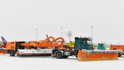 Gigantische Räumfahrzeuge sorgen unter anderem für Sicherheit am winterlichen Airport. (Foto: FMG/ATF)