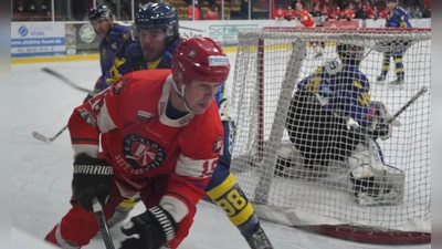 Bob Wren hat zwei Tore zum Auftakt-Erfolg des EHC Klostersee in der Aufstiegsrunde bei den Kempten Sharks (5:3) beigesteuert. (Foto: EHC/smg)