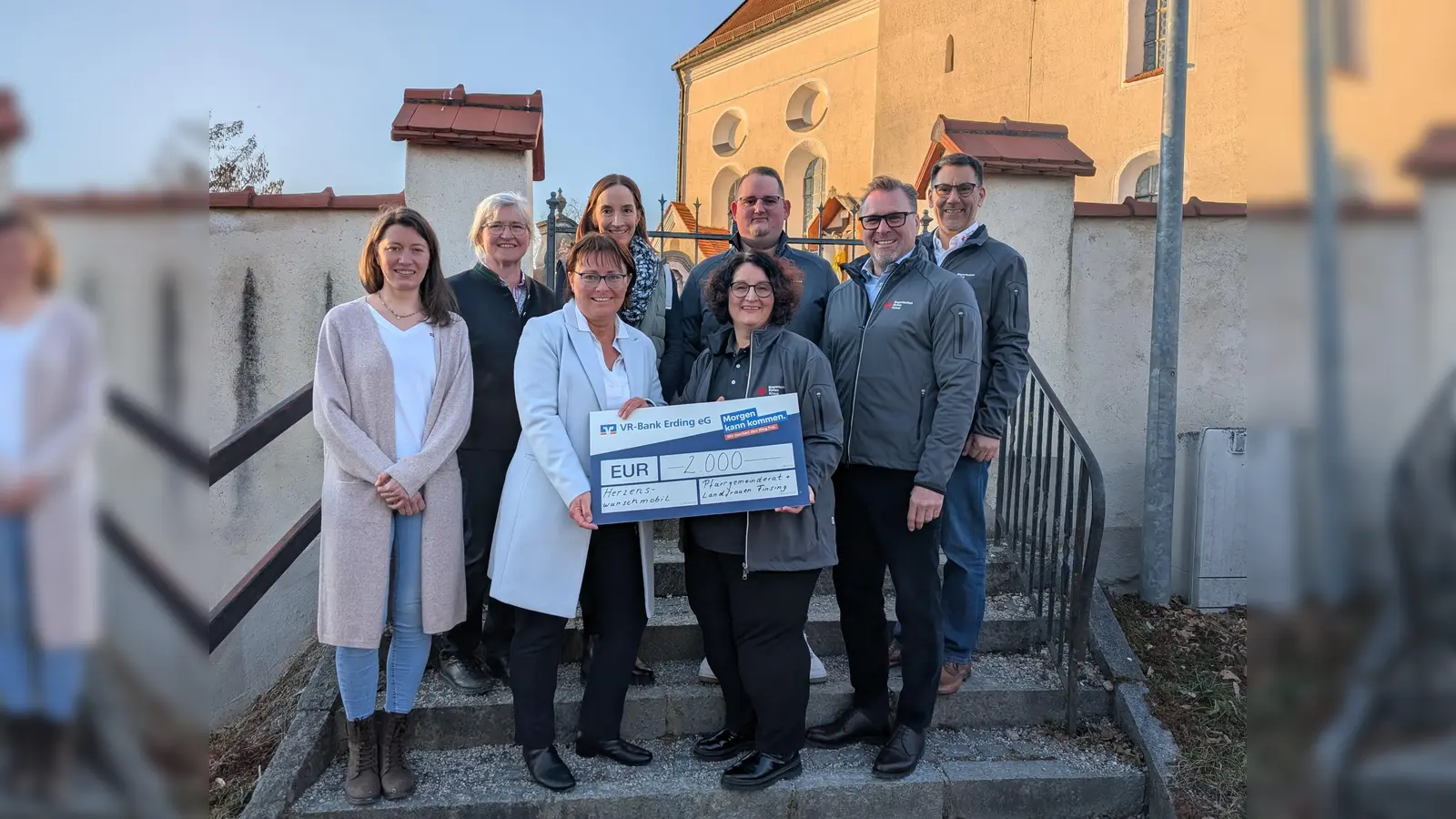 Von links: Martina Birnkammer (Pfarrgemeinderat), Elisabeth Buchmann (Landfrauen), Andrea Ehrlich (Pfarrgemeinderat), Kathrin Schätzl (Pfarrgemeinderat), Iris Menzinger (BRK), Jonas Menzinger (BRK), Jürgen Loher (BRK) und Andreas Lindner (BRK). (Foto: Danuta Pfanzelt)