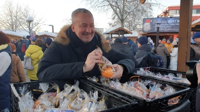 Der Poinger Christkindlmarkt findet wieder am 1. Adventswochenende statt.  (Foto: T. Schächtel)