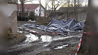 Geschah hier kein Unfall, sondern ein Mord? Die Polizei ermittelt wegen eines Tötungsdelikts. (Foto: Thomas Gaulke)