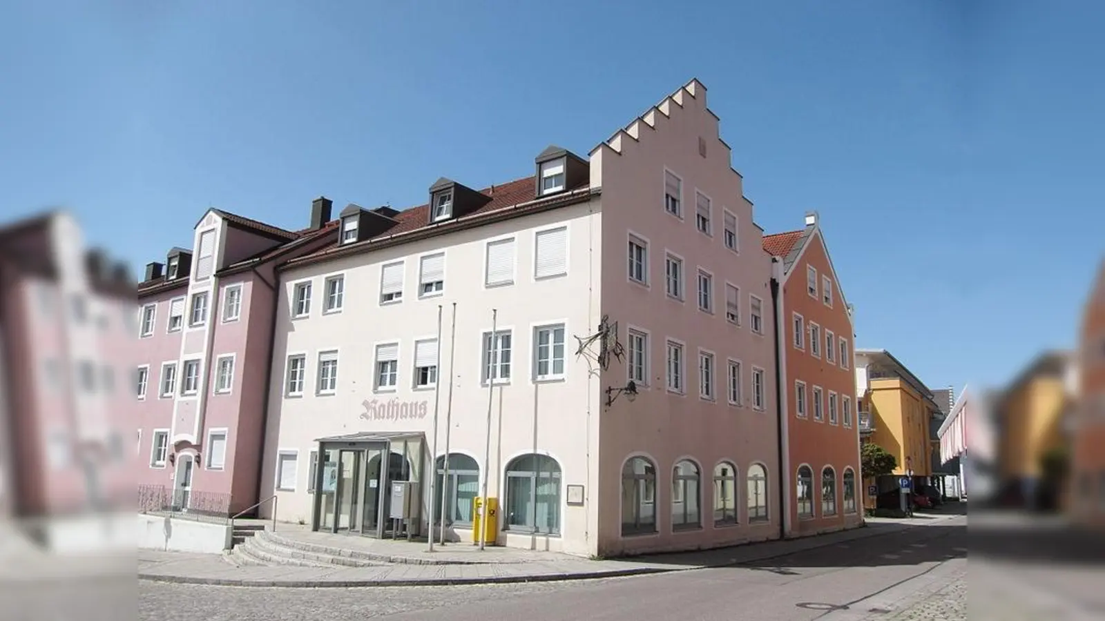 Das Wartenberger Rathaus am Marktplatz. (Foto: VG Wartenberg)