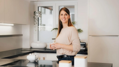 Julia Hofmann ist zertifizierter Babyschlafcoach und Neuro-Resonanz Coach. (Foto: Hofmann)