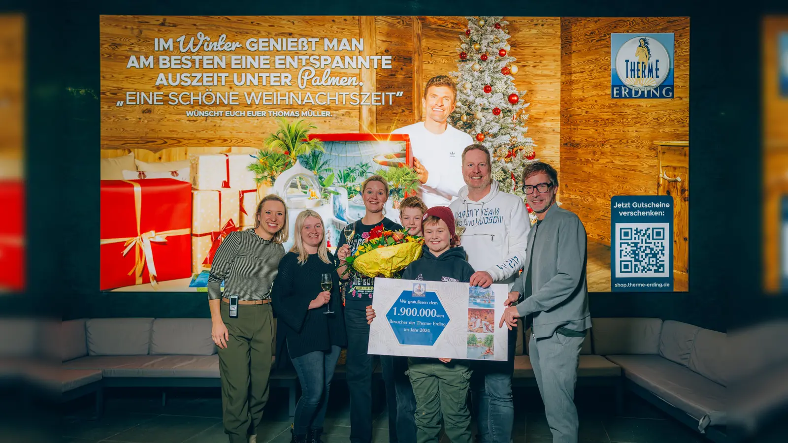 1,9 Millionster Gast (Foto: Therme Erding)