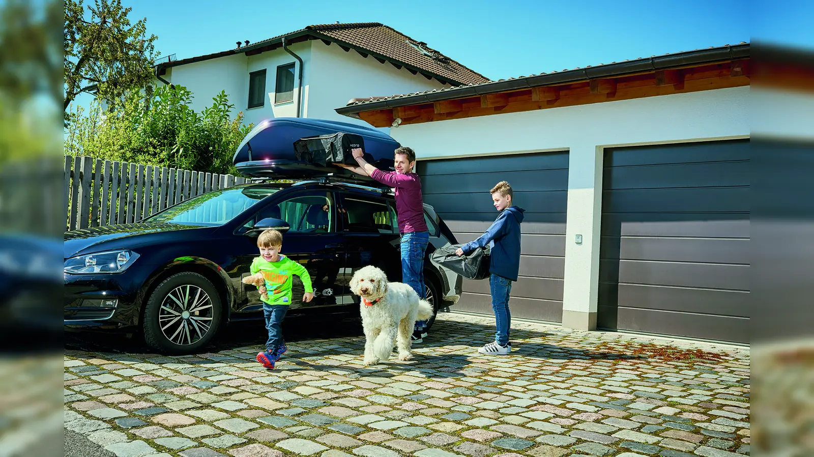 Mehr Reisekomfort durch mehr Platz – mit einer Dachbox. (Foto: Patrick ART, Lexip GmbH)