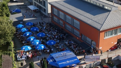 Der Rathausplatz wird am Samstag zum Biergarten. (Foto: Burschenverein Gmoa Wörth)