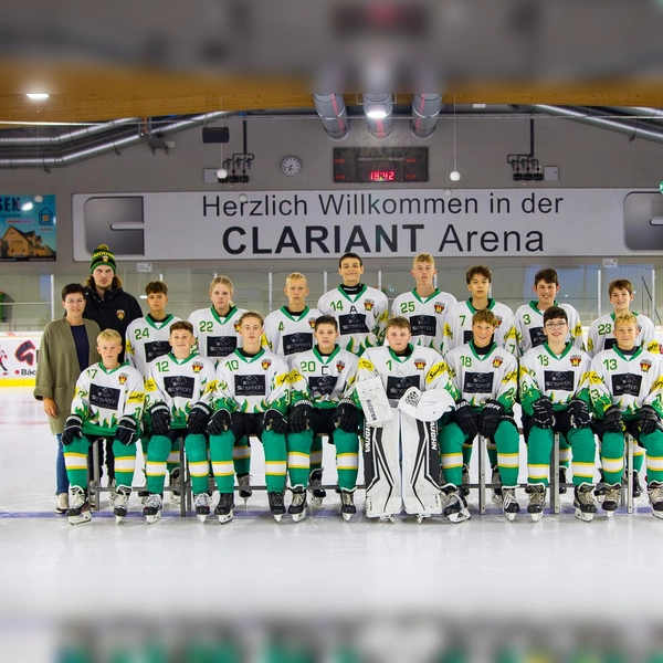 Die Spieler der U 15 freuen sich auf die neue Saison. (Foto: EV Moosburg)