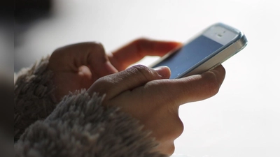 Ein Echinger erkannte zum Glück, dass es sich im Chat nicht um seine Tochter handelte, die angeblich Geldforderungen an ihn stellte. (Foto: pixabay Symbolbild)