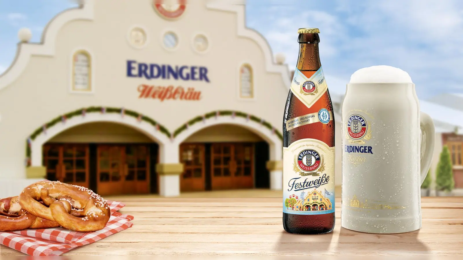 Beim Herbstfest in der Stadt wird die süffige Festweiße ausgeschenkt. (Foto: ERDINGER Weißbräu)