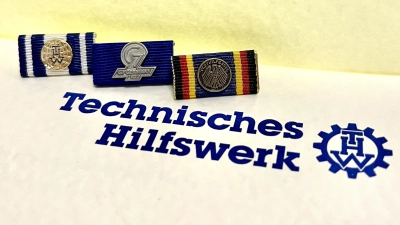 An 88 ehrenamtliche Einsatzkräfte des THW wurden insgesamt 168 Ehrungen verliehen.  (Foto: THW Freising)