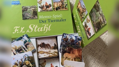 Das 24-teilige Spiel zeigt bunte Tiermotive von Franz Xaver Stahl.  (Foto: Stadt Erding)