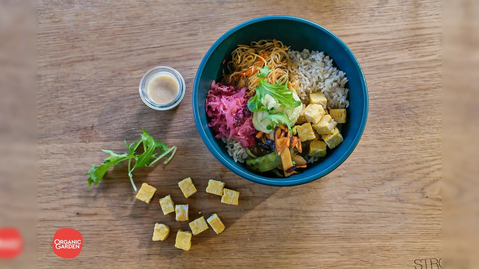 &quot;Lecker, gesund &amp; nachhaltig.“ Bowls von Organic Garden gibt es jetzt neu auch im Lieferservice der lokalen Nachbarschaftshilfe. (Foto: Organic Garden)