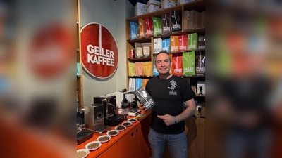 Reinschauen und genießen'! Geiler Kaffee Cocept Store. (Foto: Jäger)
