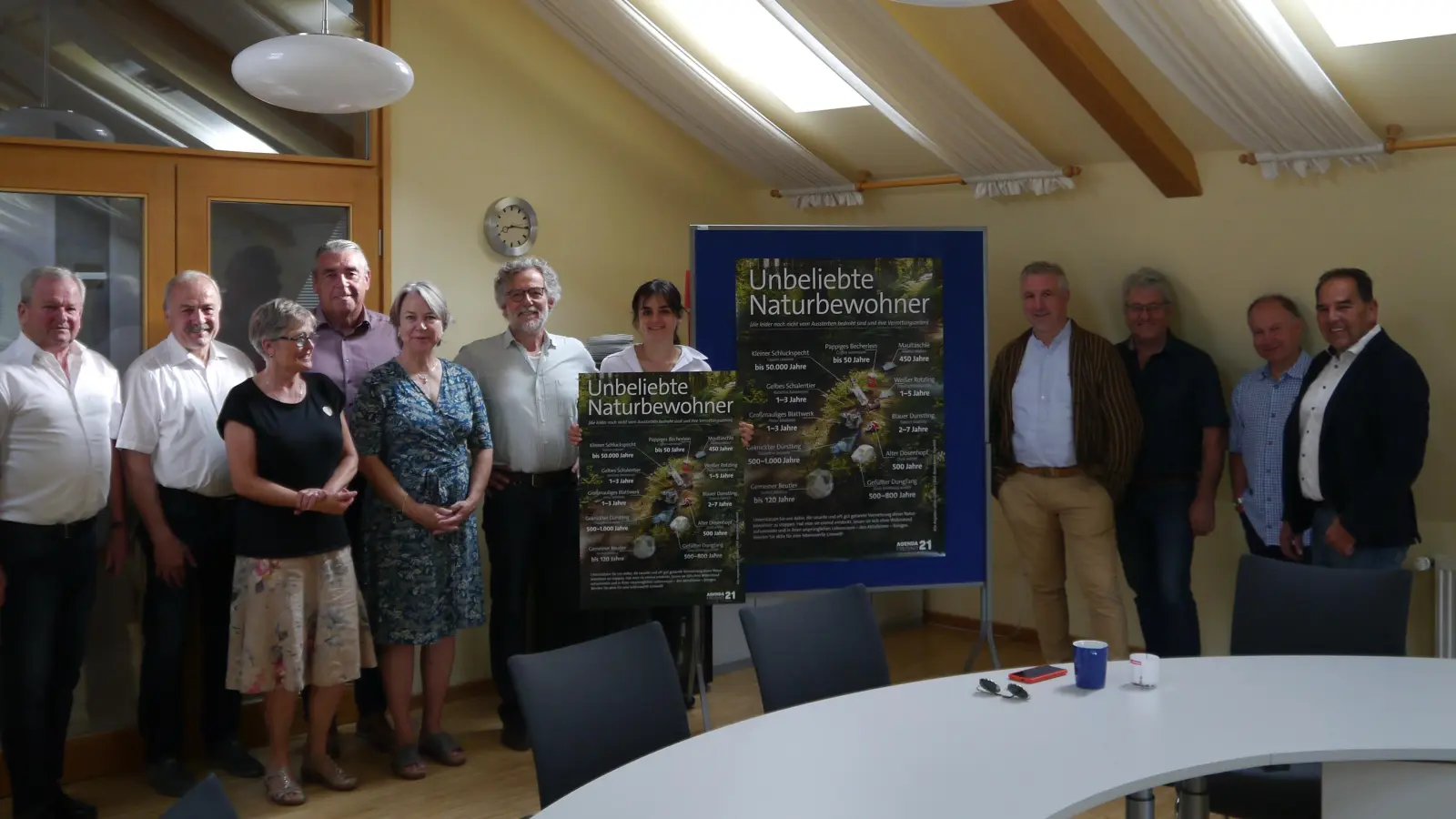 Mit der Aktion „Unbeliebte Naturbewohner” setzt die Agenda21-Gruppe bei der Sensibilisierung für Umweltverschmutzung auf Kreativität und Humor. (Foto: Tanja Burgstaller)