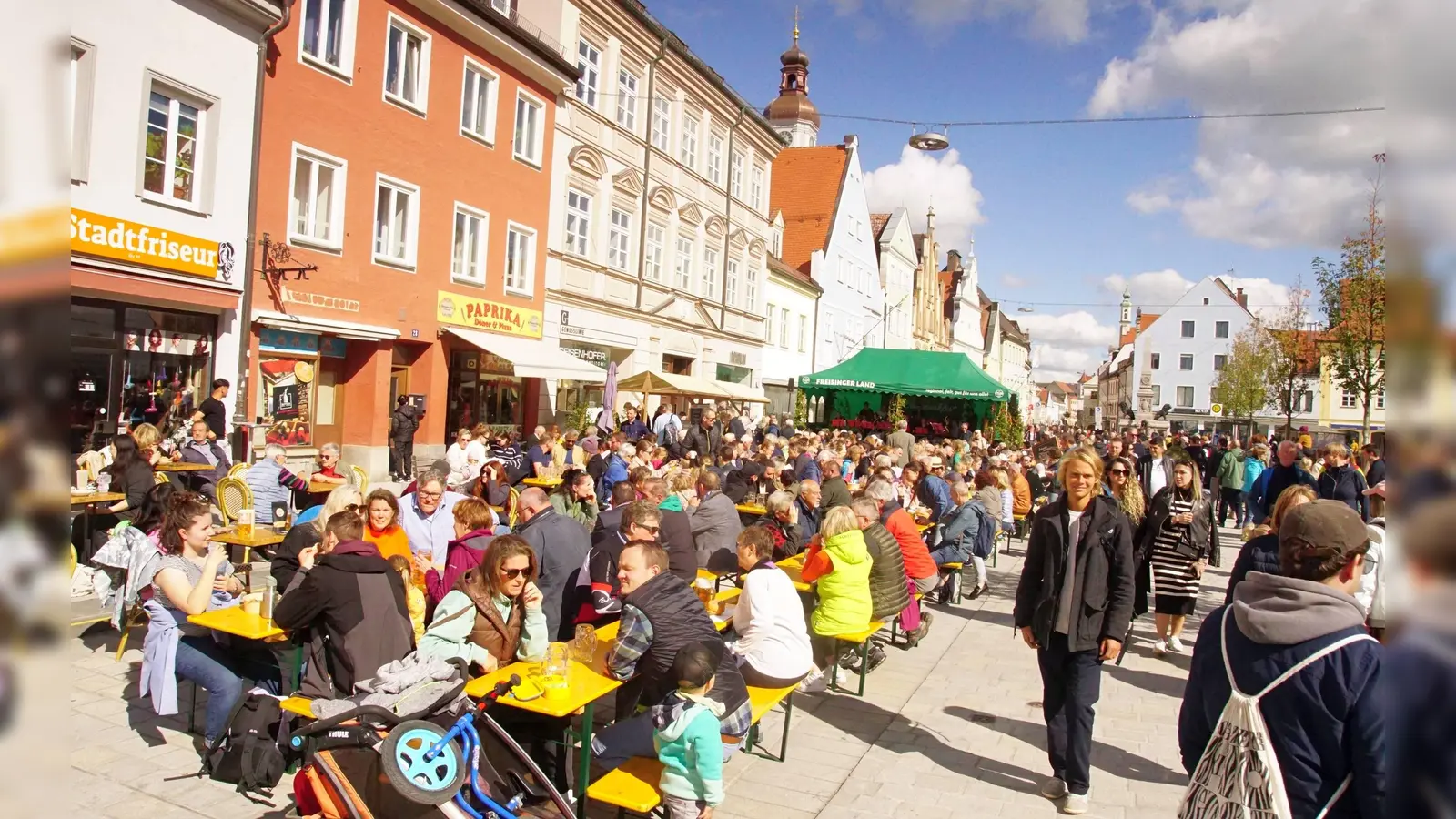  Groß war der Ansturm der Freisinger im Bereich der Oberen Altstadt. (Foto: bro)