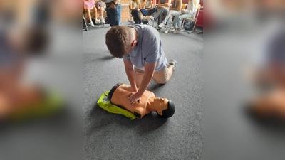 Bei einem Herz-Kreislaufstillstand zählt jede Minute. (Foto: Landratsamt Erding)