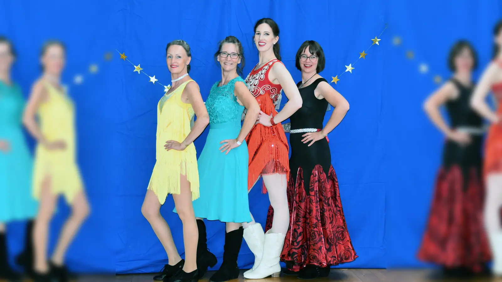 Erfolgreiche Teilnehmerinnen bei der Deutschen Line-Dance-Meisterschaft (von links): Andrea Eichler, Gabriele Hofstetter, Tina Germeier und Beatrice Meyer. (Foto: Peter Hofstetter)