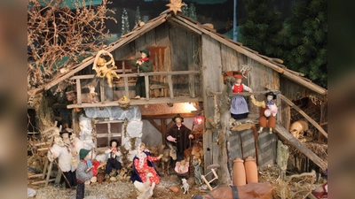 Die Ebersberger Stadtkrippe ist im Untergeschoss des e-EinZ ausgestellt und kann von Montag bis Samstag zwischen 7 und 20 Uhr besichtigt werden.  (Foto: Stefan Dohl)